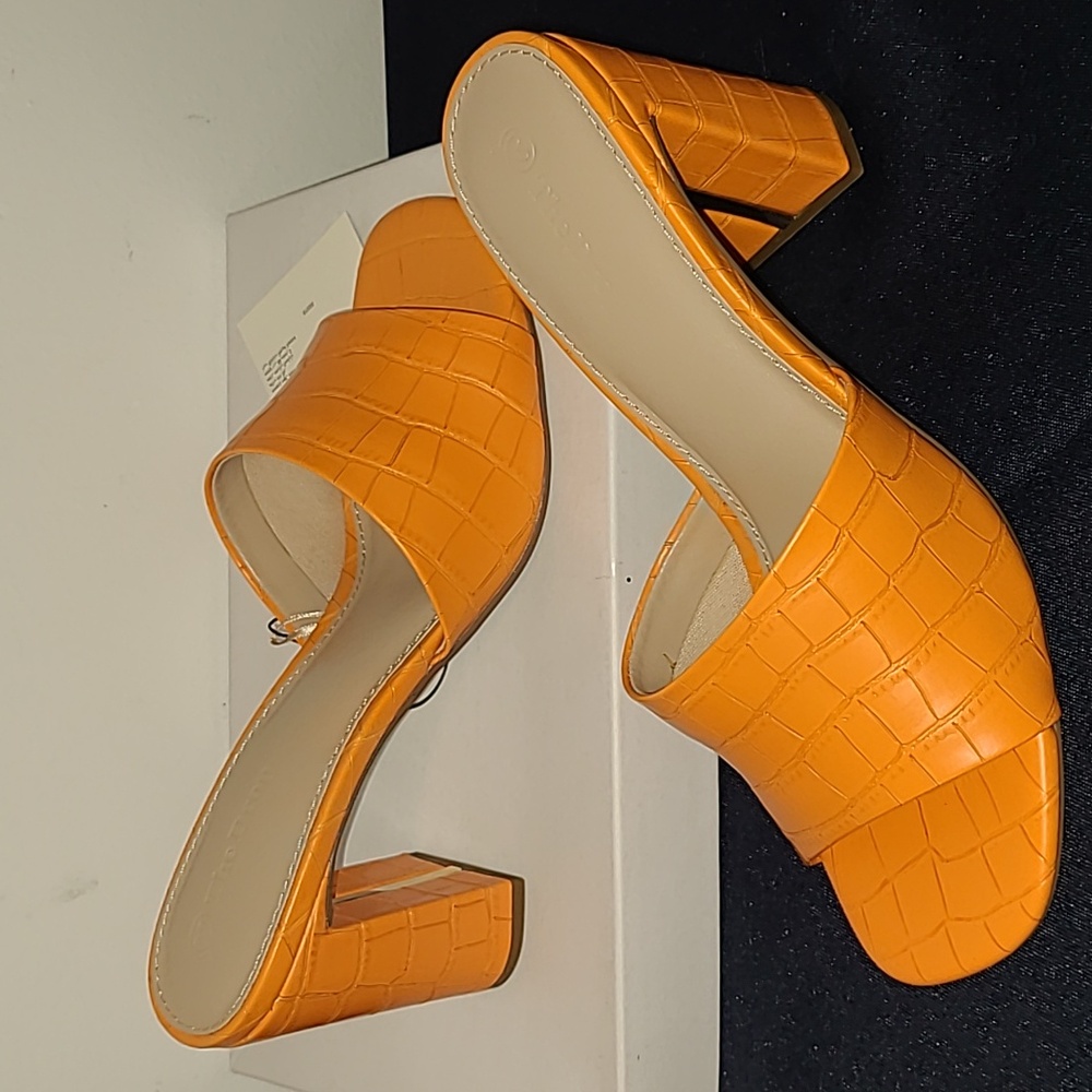 NWT-Orange Croc-Embossed Women's Slide Sandals Heels